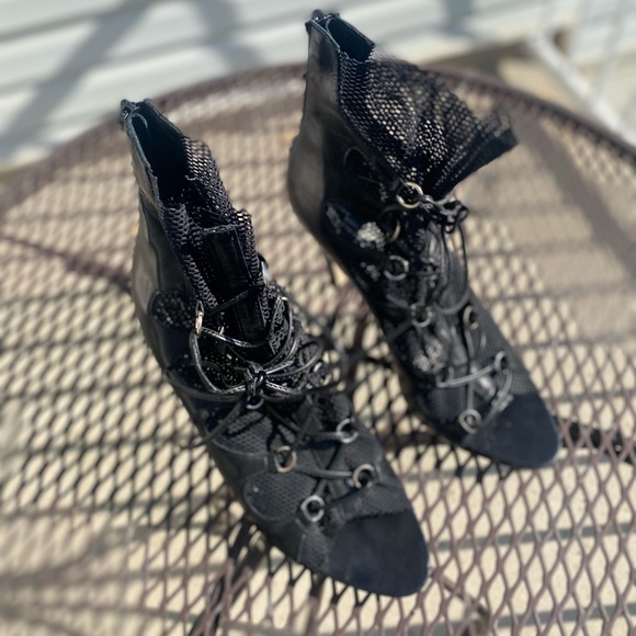 Browns Open Toe Booties - Picture 10 of 10